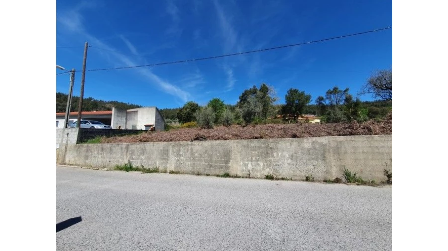 Terreno Misto para Venda em Aldeia da Ana de Aviz Foto 1