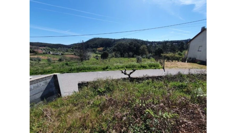 Terreno Misto para Venda em Aldeia da Ana de Aviz Foto 6