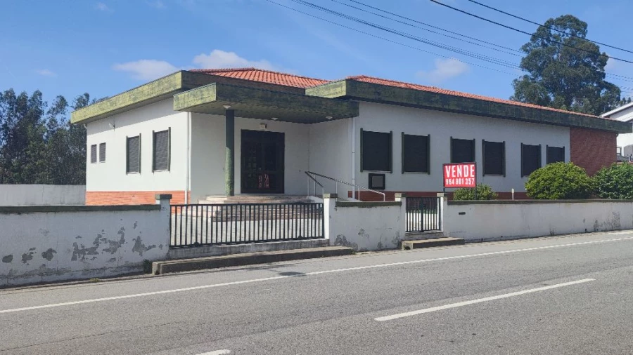 Armazém para Venda em Borralha Foto 1