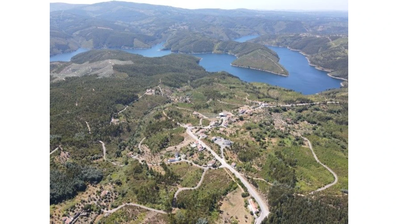 Terreno Misto para Venda em Portela do Fojo-Machio Foto 18
