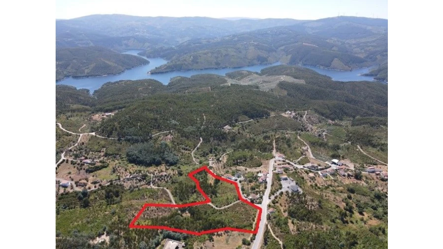 Terreno Misto para Venda em Portela do Fojo-Machio