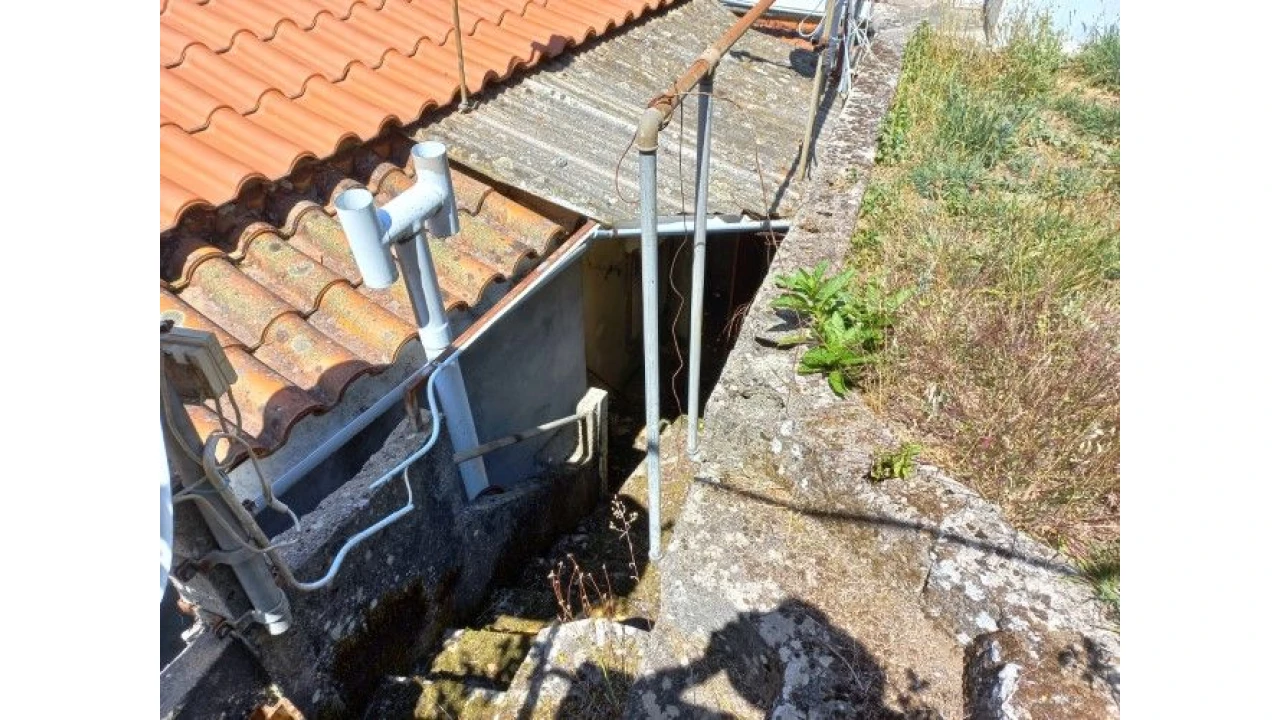 Moradia T6 para Venda em Catraia Farropo Foto 22