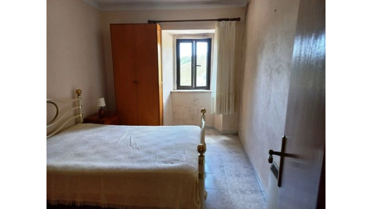 Moradia T6 para Venda em Catraia Farropo Foto 27