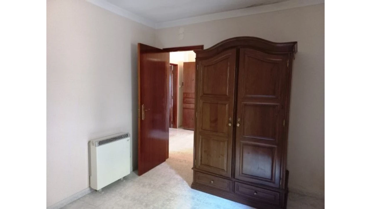 Moradia T6 para Venda em Catraia Farropo Foto 31