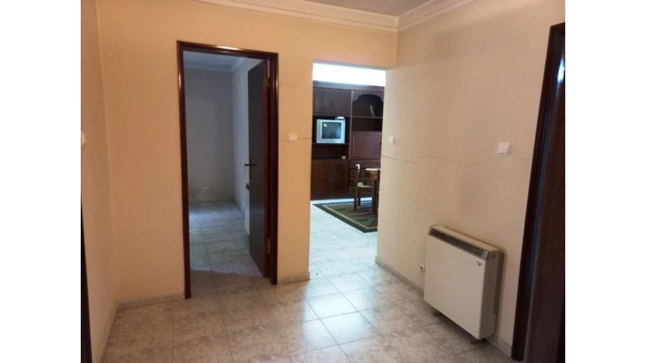 Moradia T6 para Venda em Catraia Farropo Foto 32