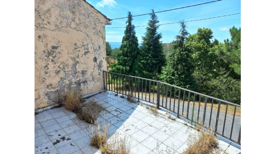 Moradia T6 para Venda em Catraia Farropo Foto 34