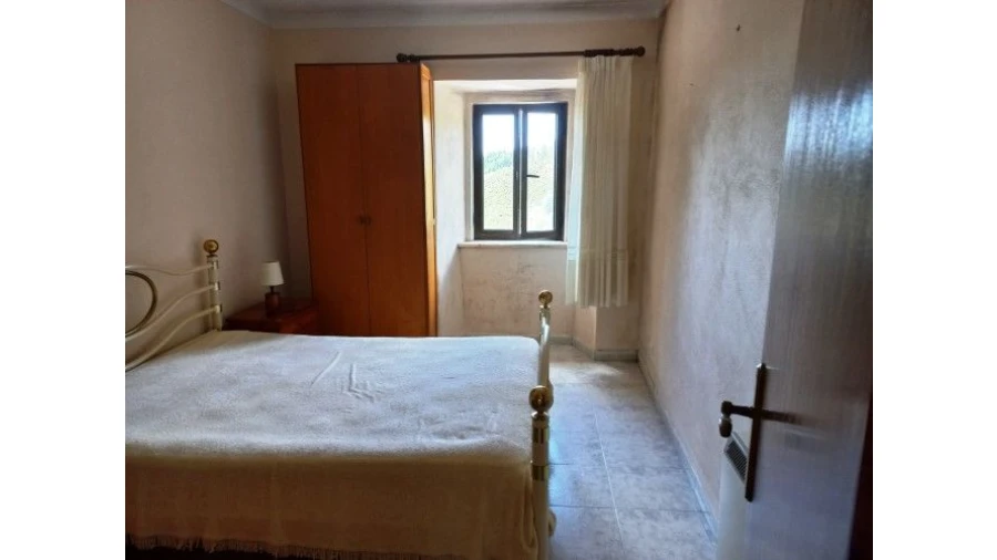 Moradia T6 para Venda em Catraia Farropo Foto 27