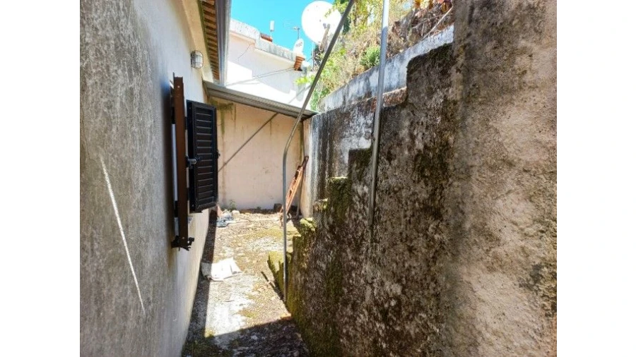 Moradia T6 para Venda em Catraia Farropo Foto 40