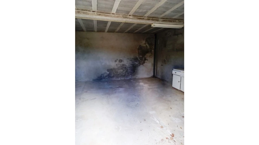 Moradia T6 para Venda em Catraia Farropo Foto 37