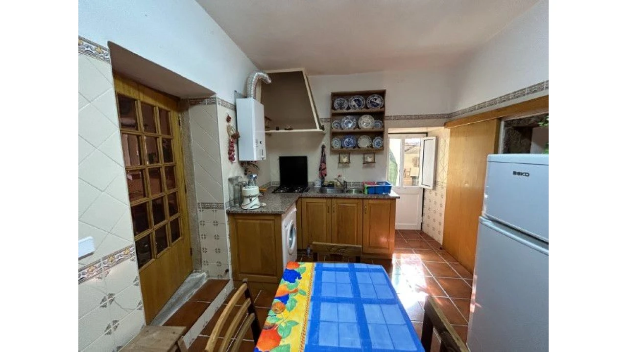 Moradia T4 para Venda em Abiul Foto 15