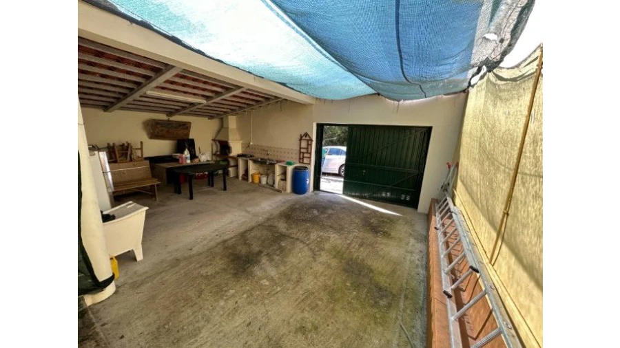 Moradia T4 para Venda em Abiul Foto 7