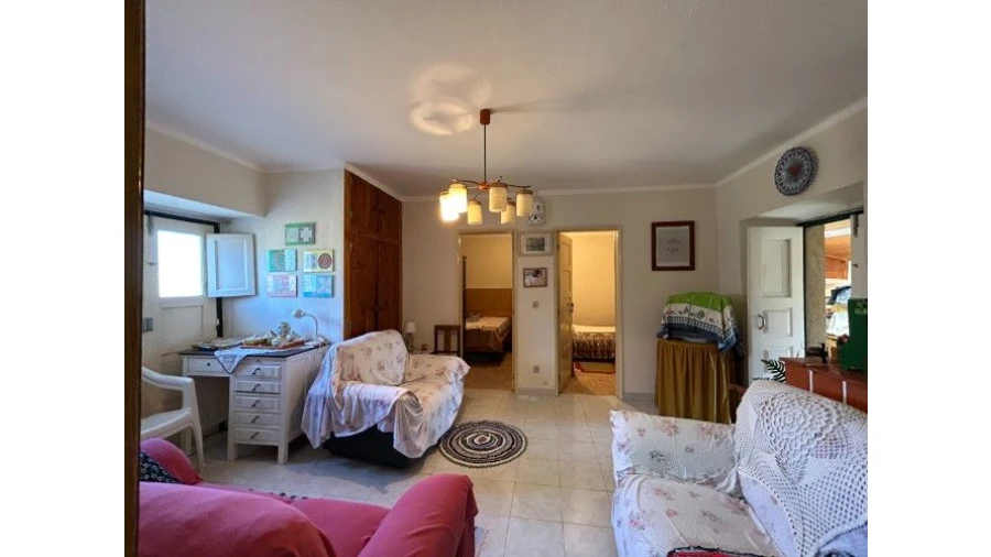 Moradia T4 para Venda em Abiul Foto 5