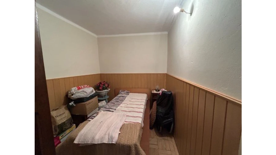 Moradia T4 para Venda em Abiul Foto 6