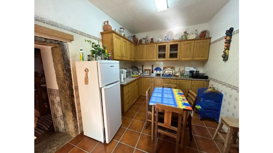 Moradia T4 para Venda em Abiul Foto 16