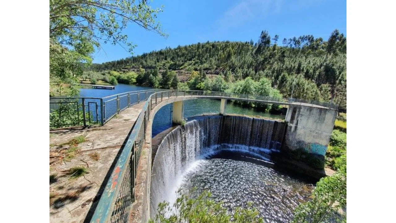 Moradia T5 para Venda em Ermida Foto 37