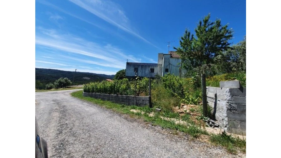 Moradia T5 para Venda em Ermida Foto 6