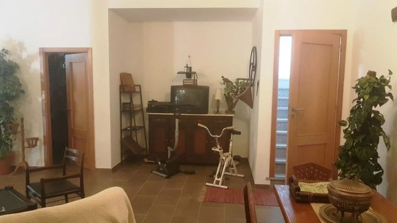 Moradia T3 para Venda em Derreada Cimeira Foto 7