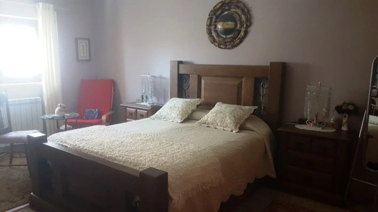 Moradia T3 para Venda em Derreada Cimeira Foto 11