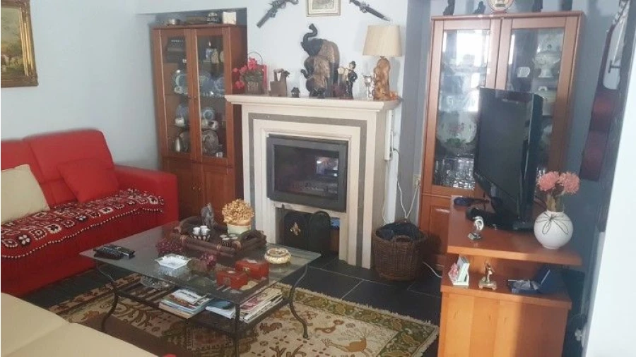 Moradia T3 para Venda em Derreada Cimeira Foto 15