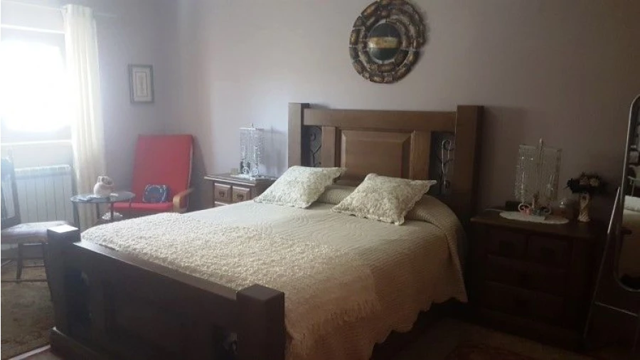 Moradia T3 para Venda em Derreada Cimeira Foto 11