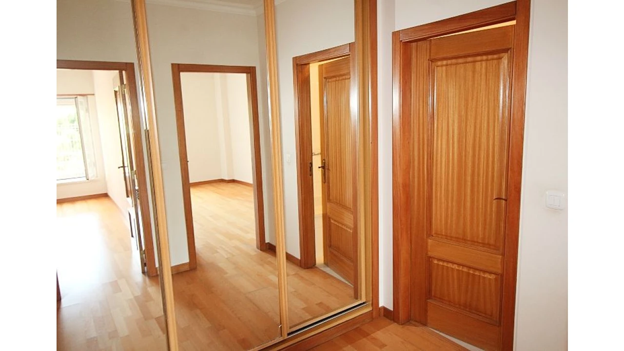 Apartamento T2 para Arrendamento em Torres Vedras Foto 3