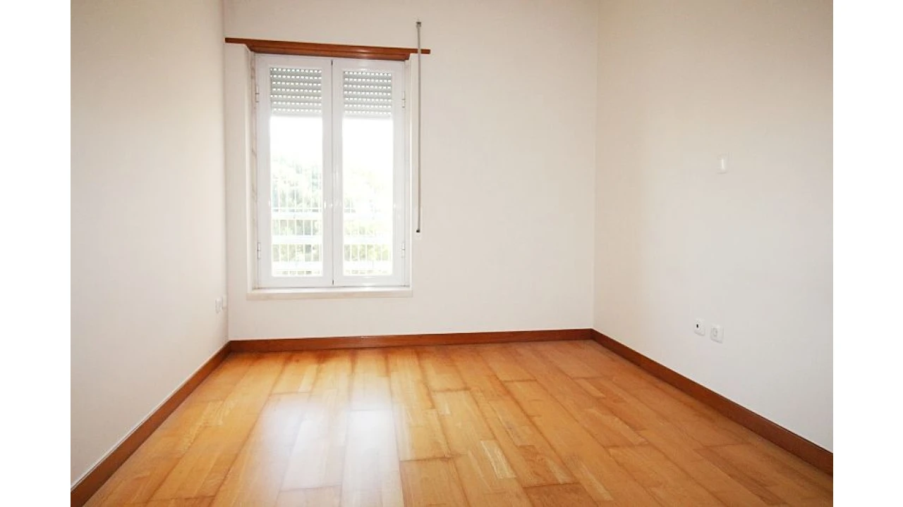 Apartamento T2 para Arrendamento em Torres Vedras Foto 6