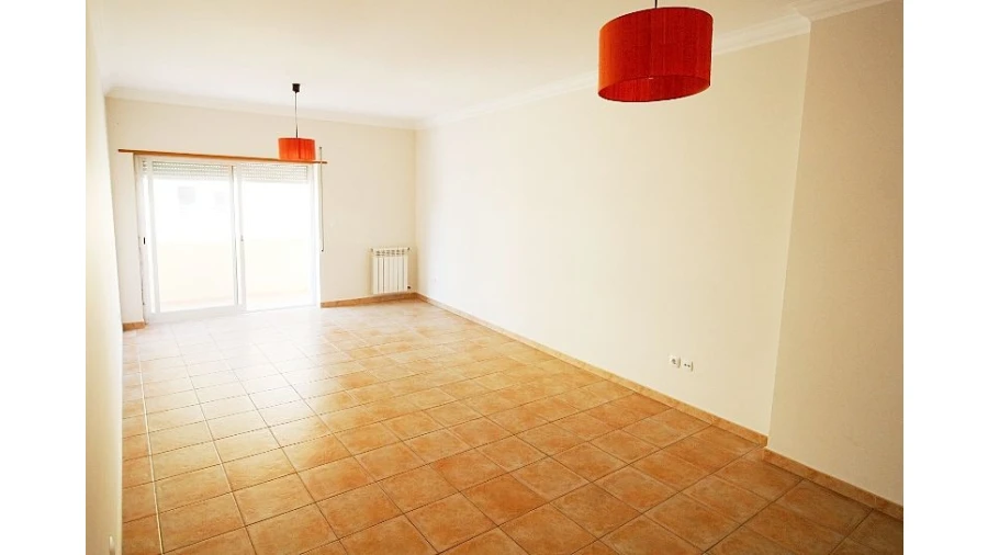 Apartamento T2 para Arrendamento em Torres Vedras Foto 11