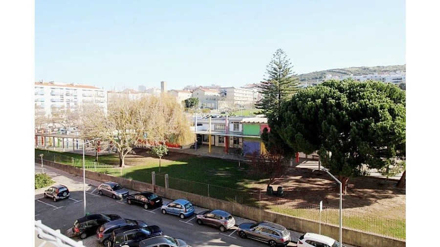 Apartamento T2 para Arrendamento em Torres Vedras Foto 15