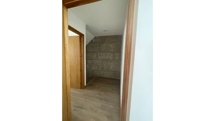 Apartamento T1 para Arrendamento em Guimarães Foto 28