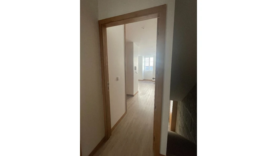 Apartamento T1 para Arrendamento em Guimarães Foto 32