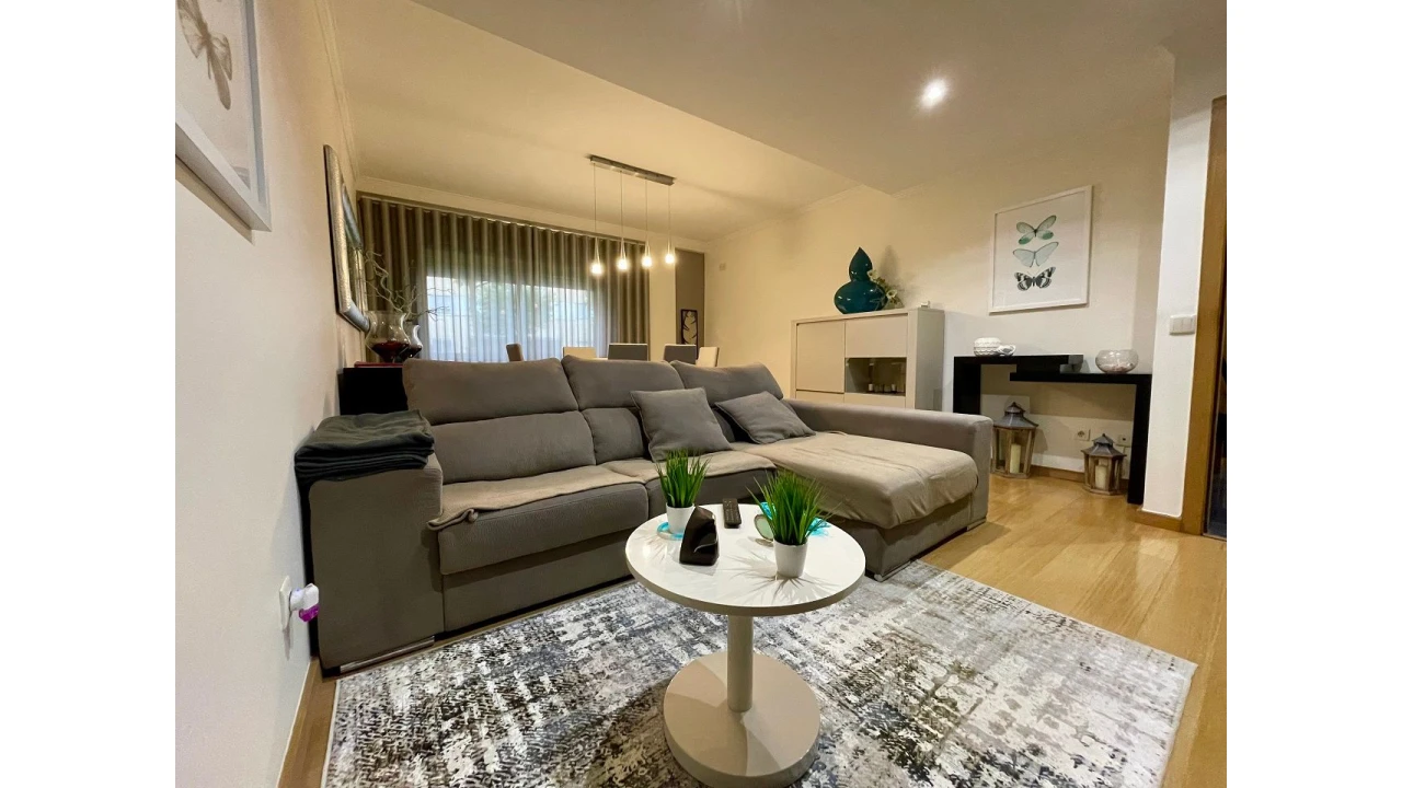 Apartamento T3 para Venda em Maia Foto 1