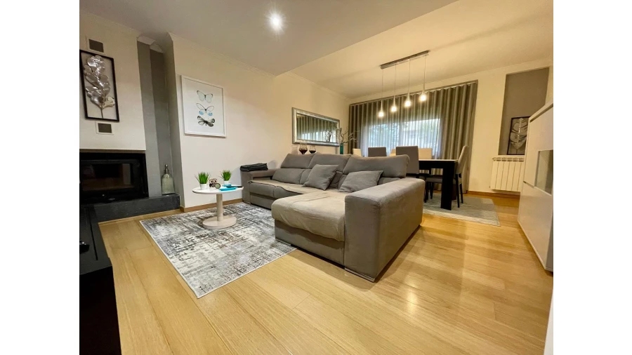 Apartamento T3 para Venda em Maia Foto 2