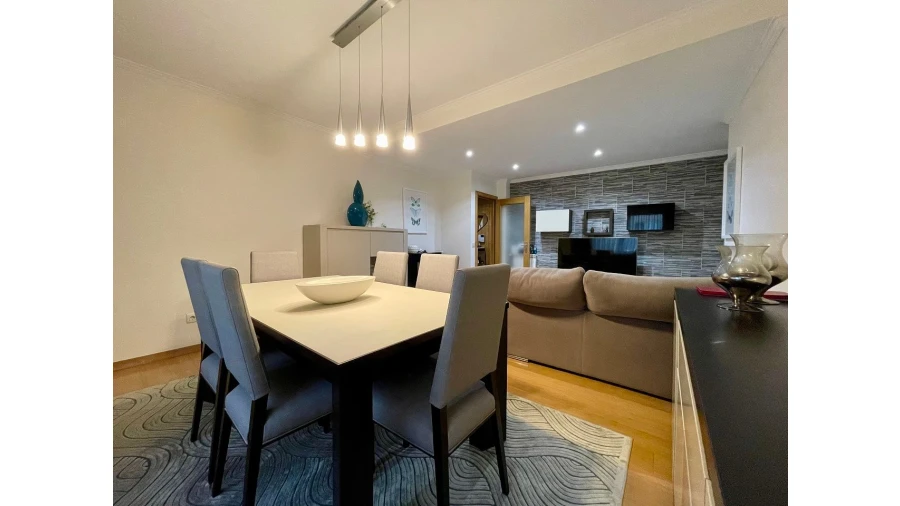 Apartamento T3 para Venda em Maia Foto 6