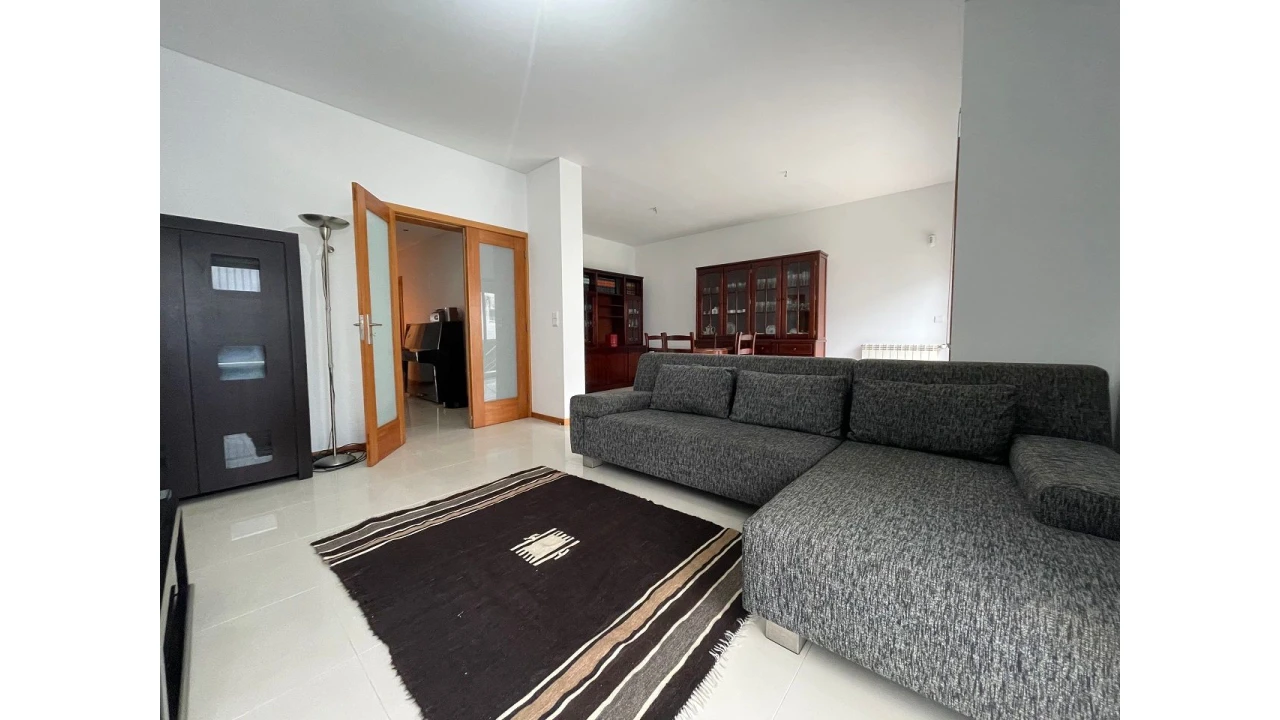 Moradia T3 para Venda em Alvarelhos Foto 3