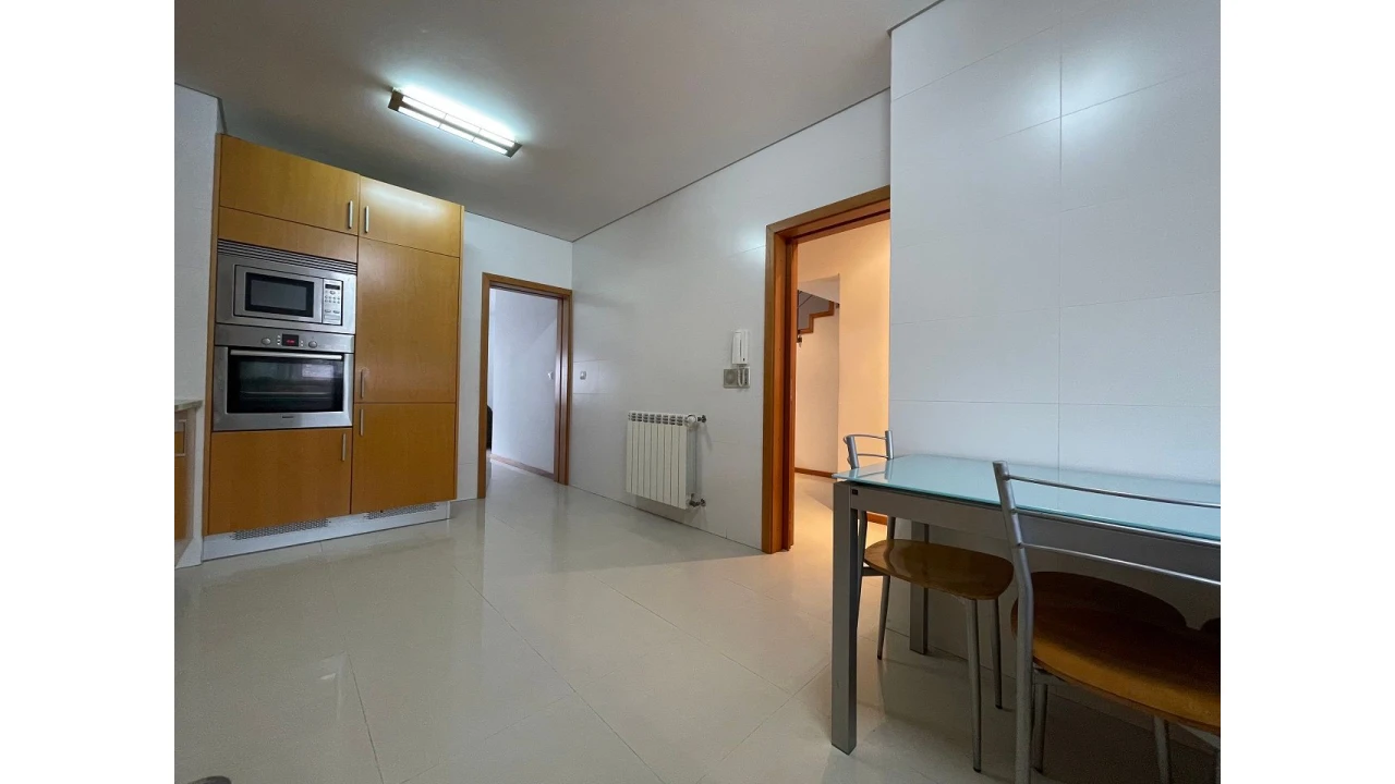 Moradia T3 para Venda em Alvarelhos Foto 9