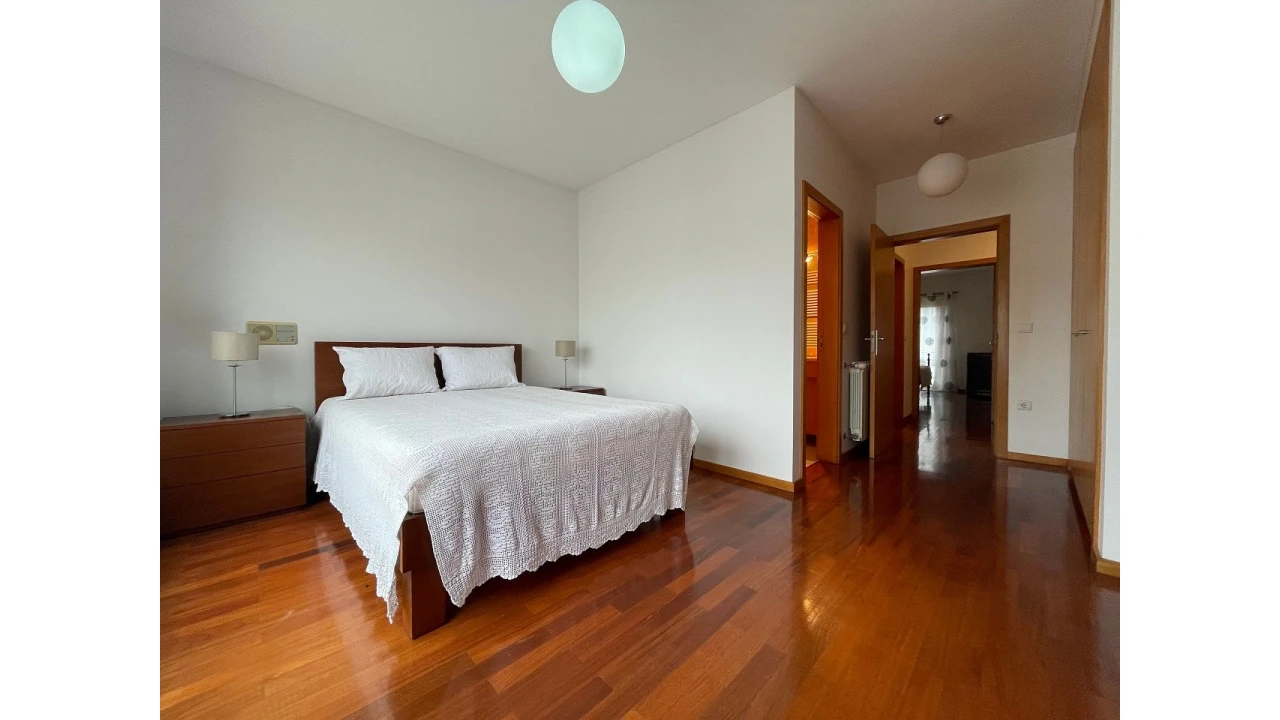 Moradia T3 para Venda em Alvarelhos Foto 18