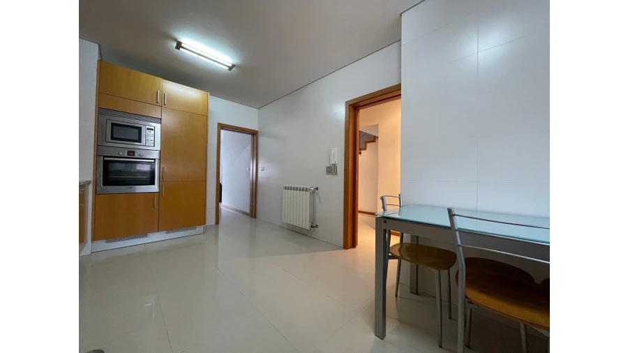 Moradia T3 para Venda em Alvarelhos Foto 9