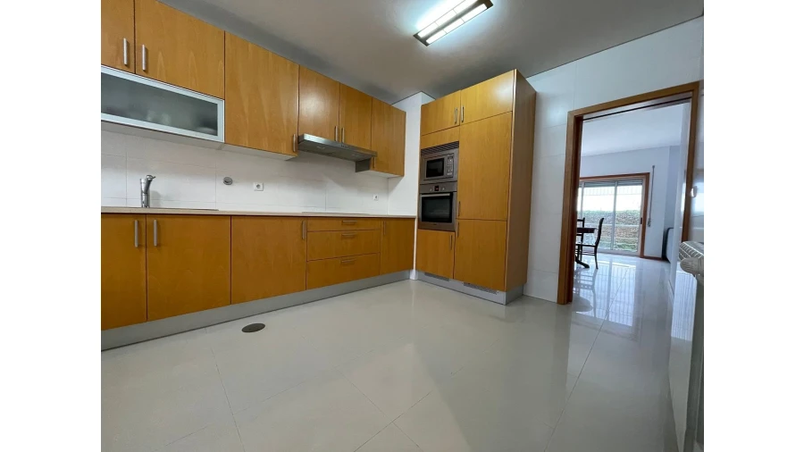 Moradia T3 para Venda em Alvarelhos Foto 2