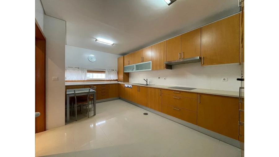 Moradia T3 para Venda em Alvarelhos Foto 1