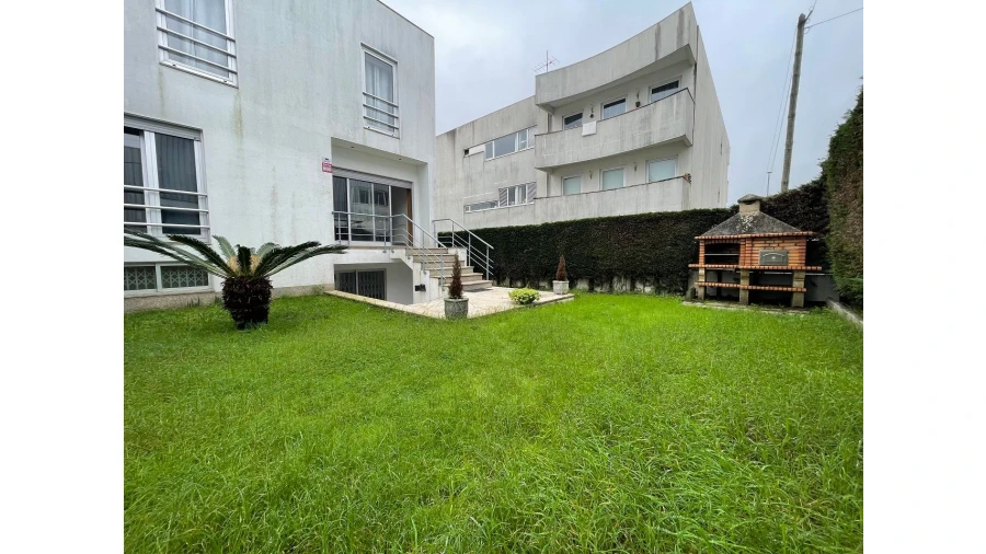 Moradia T3 para Venda em Alvarelhos Foto 28