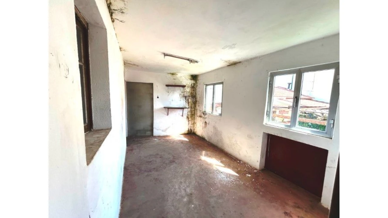 Moradia T4 para Venda em Vila Facaia Foto 4