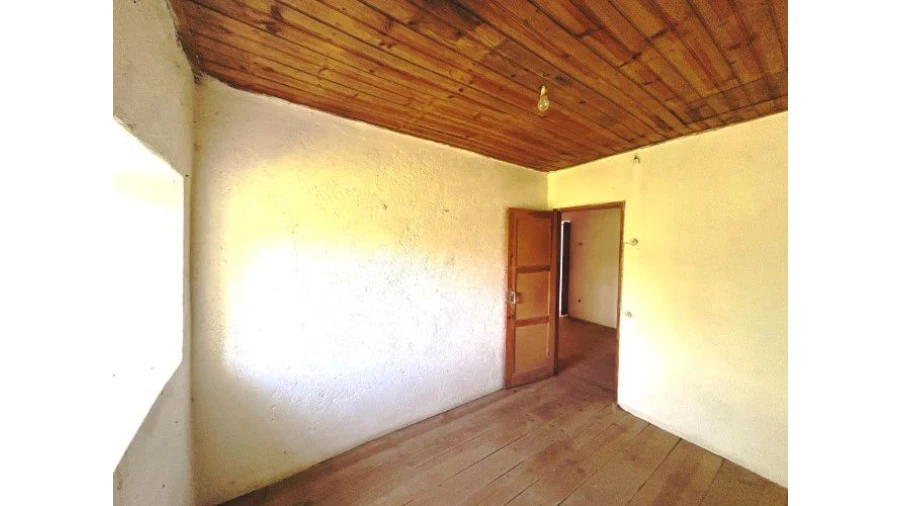 Moradia T4 para Venda em Vila Facaia Foto 7