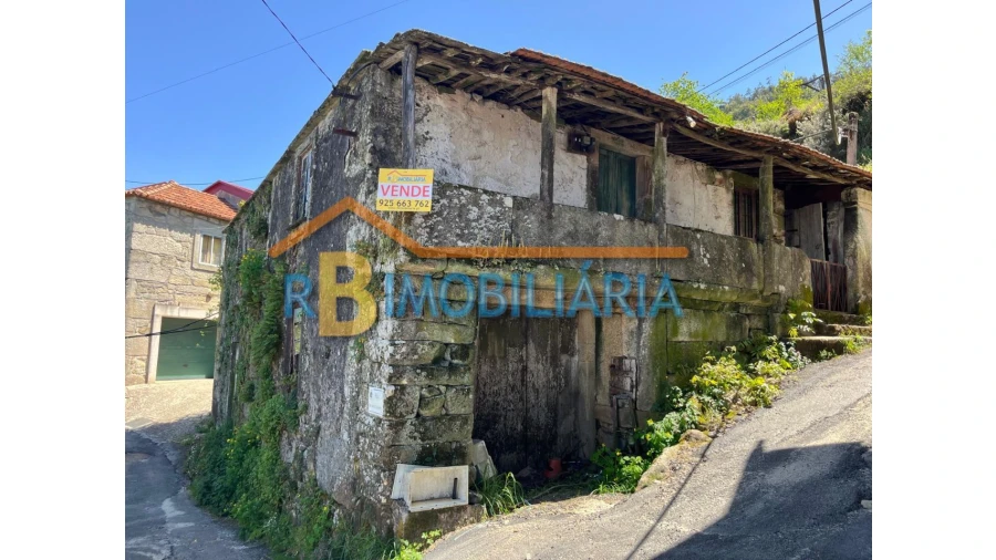 Moradia T2 para Venda em Quintela Foto 4