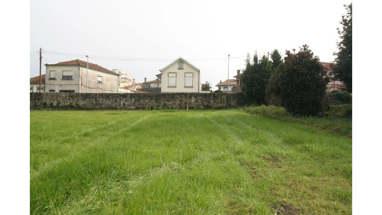 Terreno para Venda em Rio Tinto Foto 3