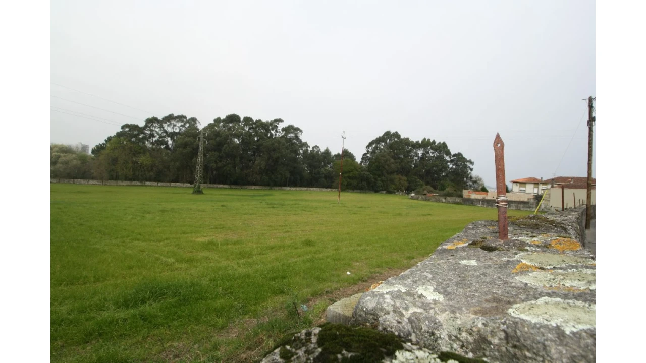 Terreno para Venda em Rio Tinto Foto 6