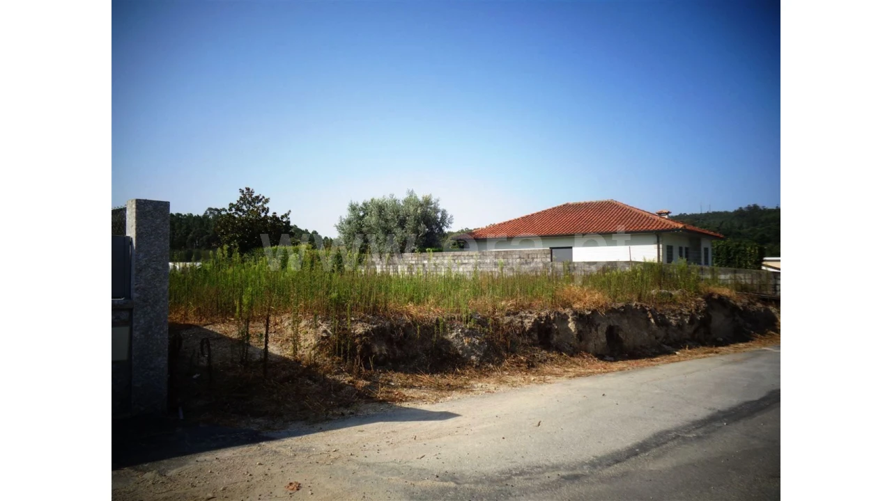 Terreno para Venda em Fontarcada Foto 8