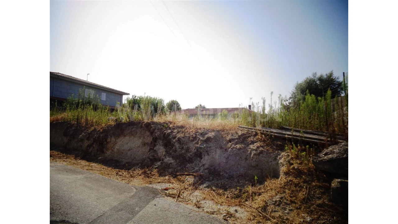 Terreno para Venda em Fontarcada Foto 10