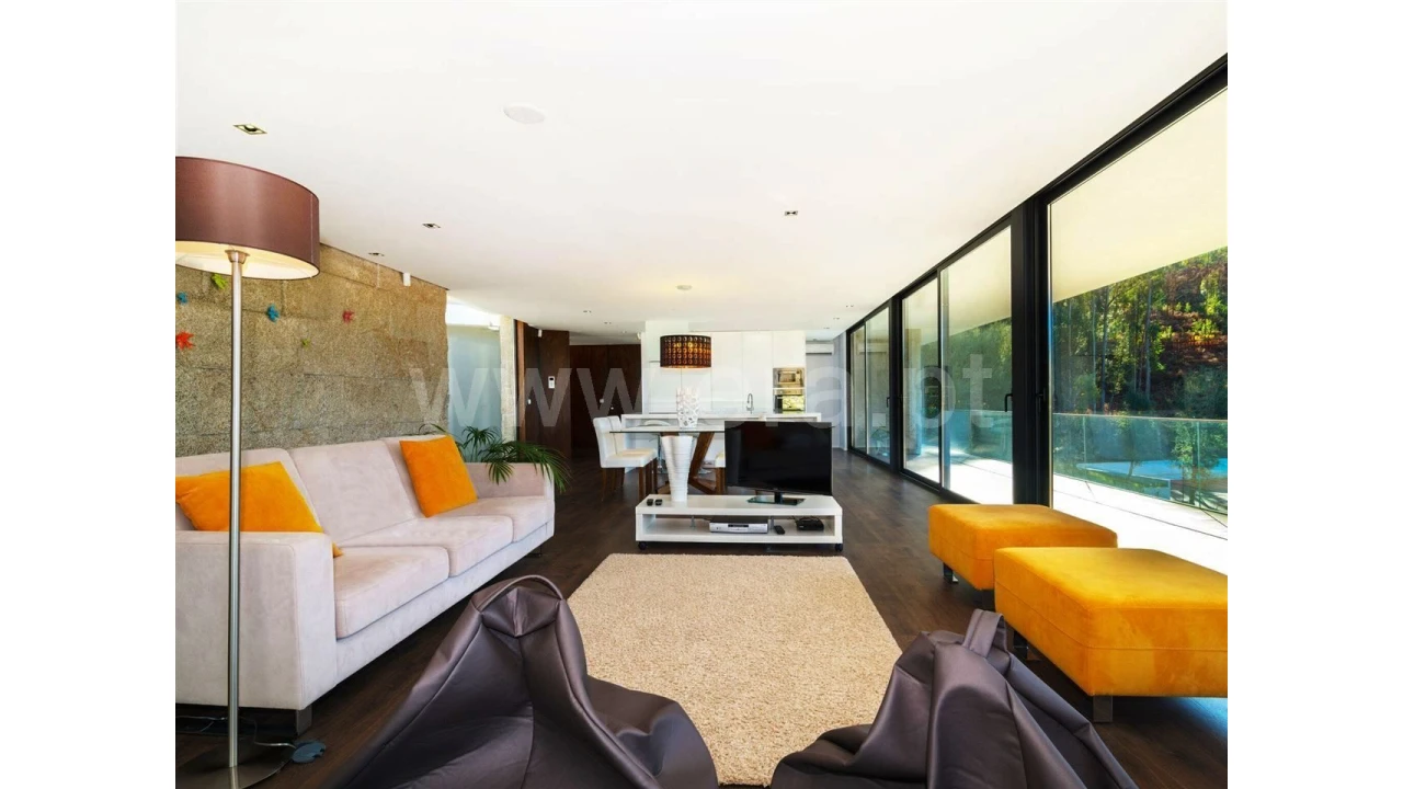 Moradia T3 para Venda em Louredo Foto 6