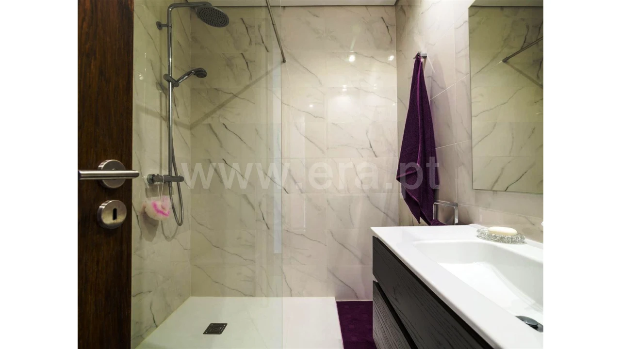 Moradia T3 para Venda em Louredo Foto 21