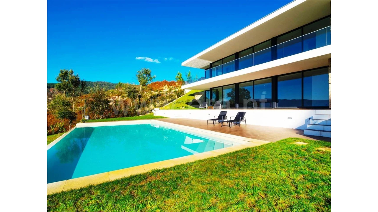 Moradia T3 para Venda em Louredo Foto 26